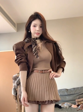XZY 微胖可露丽风复古棕色短款外套女25年早秋V领针织百褶裙套装