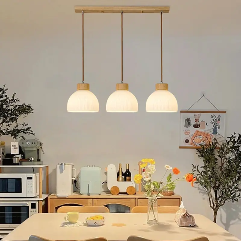 原木餐厅吊灯三头简约现代饭厅餐桌吧台灯创意个性卧室床头小吊灯