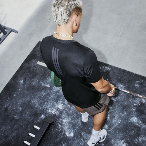 adidas阿迪达斯男子运动休闲短袖T恤KE9937