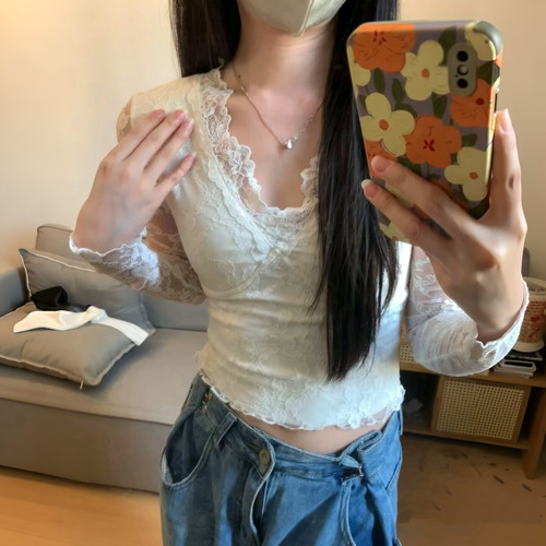 秋冬法式蕾丝V领发热磨毛保暖内衣带胸垫内搭显瘦女士长袖打底衫