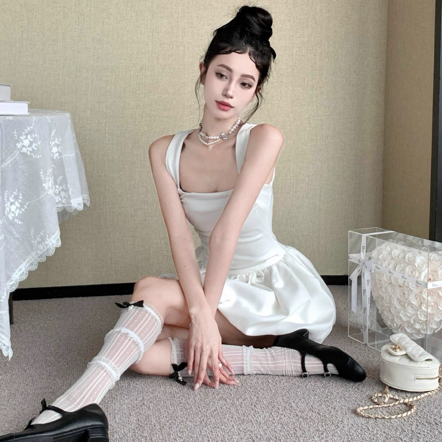 甜辣妹吊带连衣裙女夏法式气质高级性感收腰显瘦公主蓬蓬裙小个子