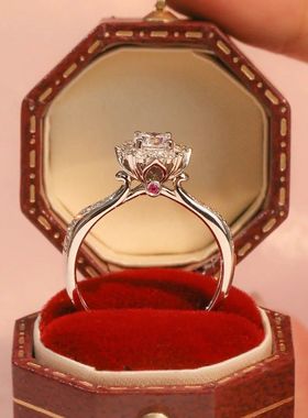 跨境热销50分灿若星辰莫桑石高碳戒指女时尚S925银结婚手捧花空托