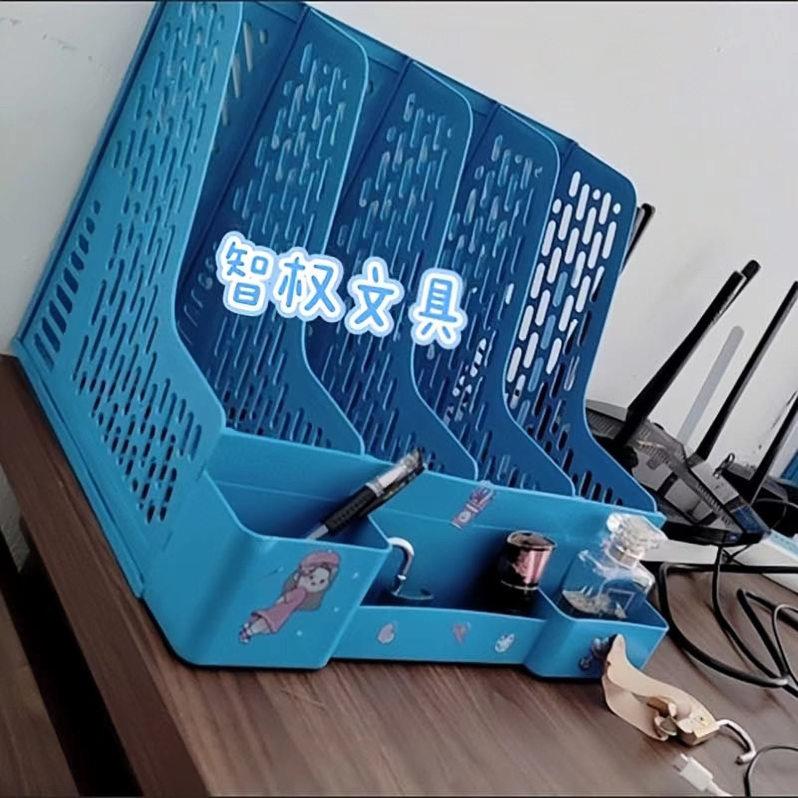 智权桌面文件架办公学生用桌上书架书立a4塑料pp多层文件框创意折叠办公用品四栏联资料收纳置物架子文件筐