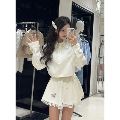 拉家25年秋季宽松柔软洛可可钉珠抽绳卫衣GFC25443-1