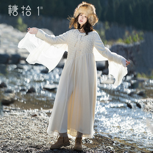 【月色余晖】冬季圆领连衣裙女文艺浪漫立体玫瑰浮绣拼接网纱长裙