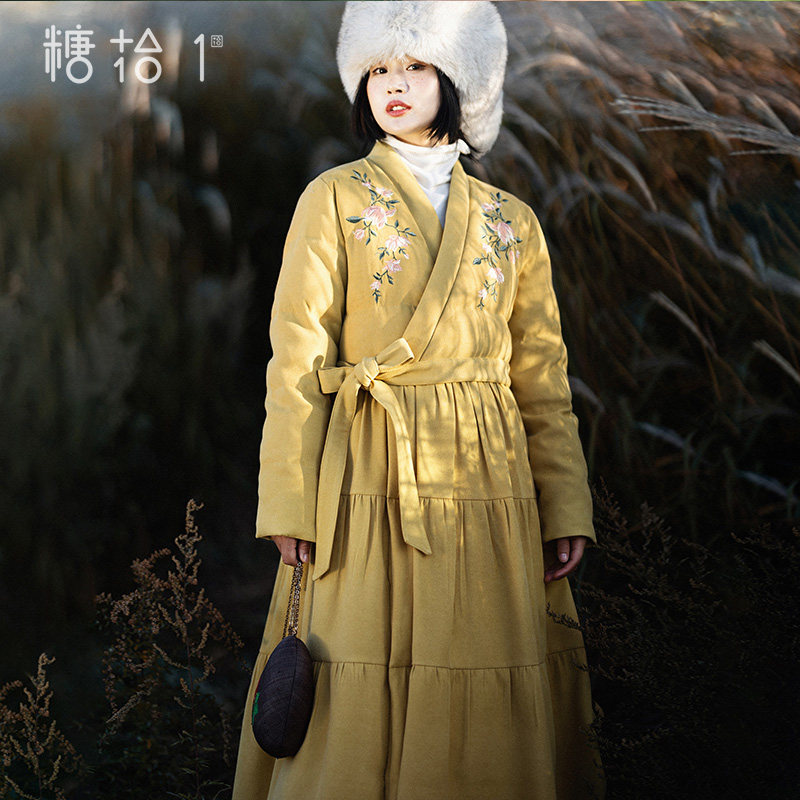 现货【寄风月】复古汉服领绣花羽绒服女中长款冬季白鸭绒加厚拼接