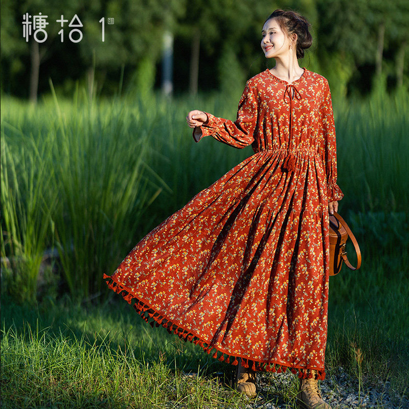 现货【红销雨霁】文艺灯芯绒印花连衣裙女秋季V领浪漫碎花大摆裙