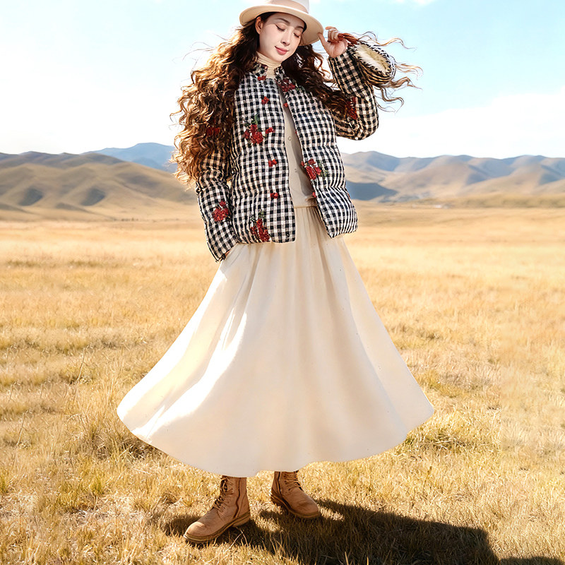 【星河一梦】忆旧保暖毛呢半身裙女2025冬季新款百搭显瘦白色伞裙