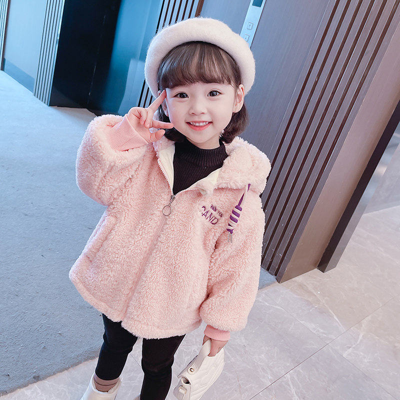 여아 모직 스웨터 재킷 가을 겨울 2024 중소 어린이 및 여자 를 위한 새로운 스타일의 양모 플러스 벨벳 세련된 겨울 의류