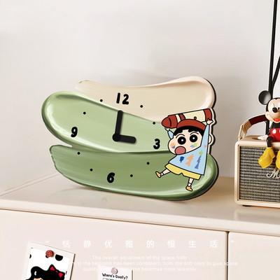 蜡笔小新创意桌面小时钟摆件客厅钟表摆台式可爱实用系列礼物周边
