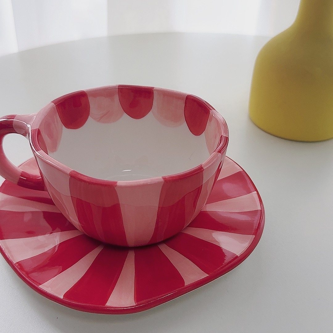 韩版多巴胺红色条纹咖啡杯陶瓷杯碟套装精致可爱ins风陶瓷餐具
