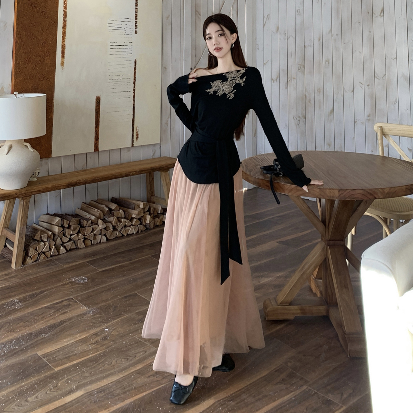 法式高级小众不撞款上衣秋季新款系带露肩设计感针织衫网纱半裙女