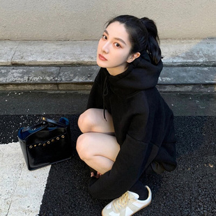 加绒宽松慵懒风外套美式 黑色连帽卫衣女春秋冬季 上衣