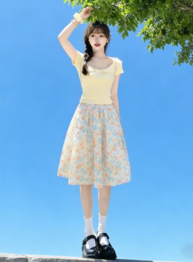 韩系少女感多巴胺穿搭碎花套装连衣裙子女夏季26新款度假风中长裙