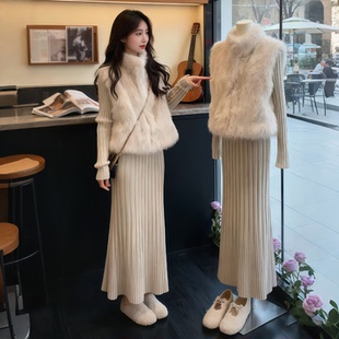 韩风chic一整套巨好看环保皮草马甲内搭连衣裙两件套装 2025年冬季