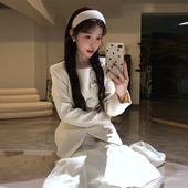 港式 长裙女 高级千金感修身 小香风圆领立体花设计长袖 连衣裙子秋季