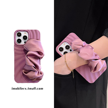 适用iphone14promax手机壳苹果13紫色丝绸褶皱腕带12可背斜跨绳11高级感13promax网红女款15pro新款全包硅胶