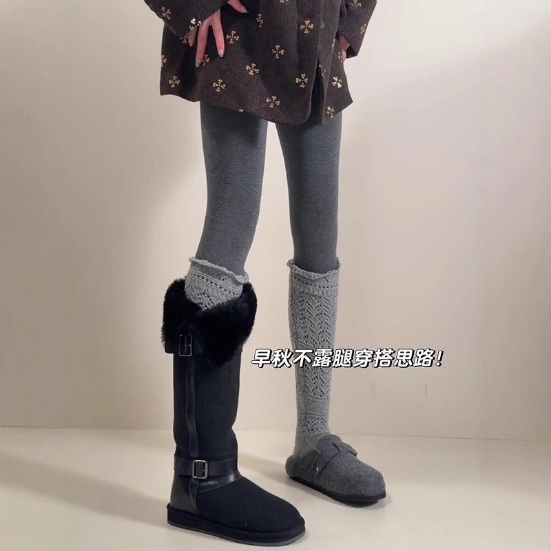 敲显瘦~浅灰色微压连裤袜搭靴子