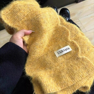 姜黄色围巾秋冬季女针织围脖多巴胺风仿羊绒披肩外搭学生2026新款