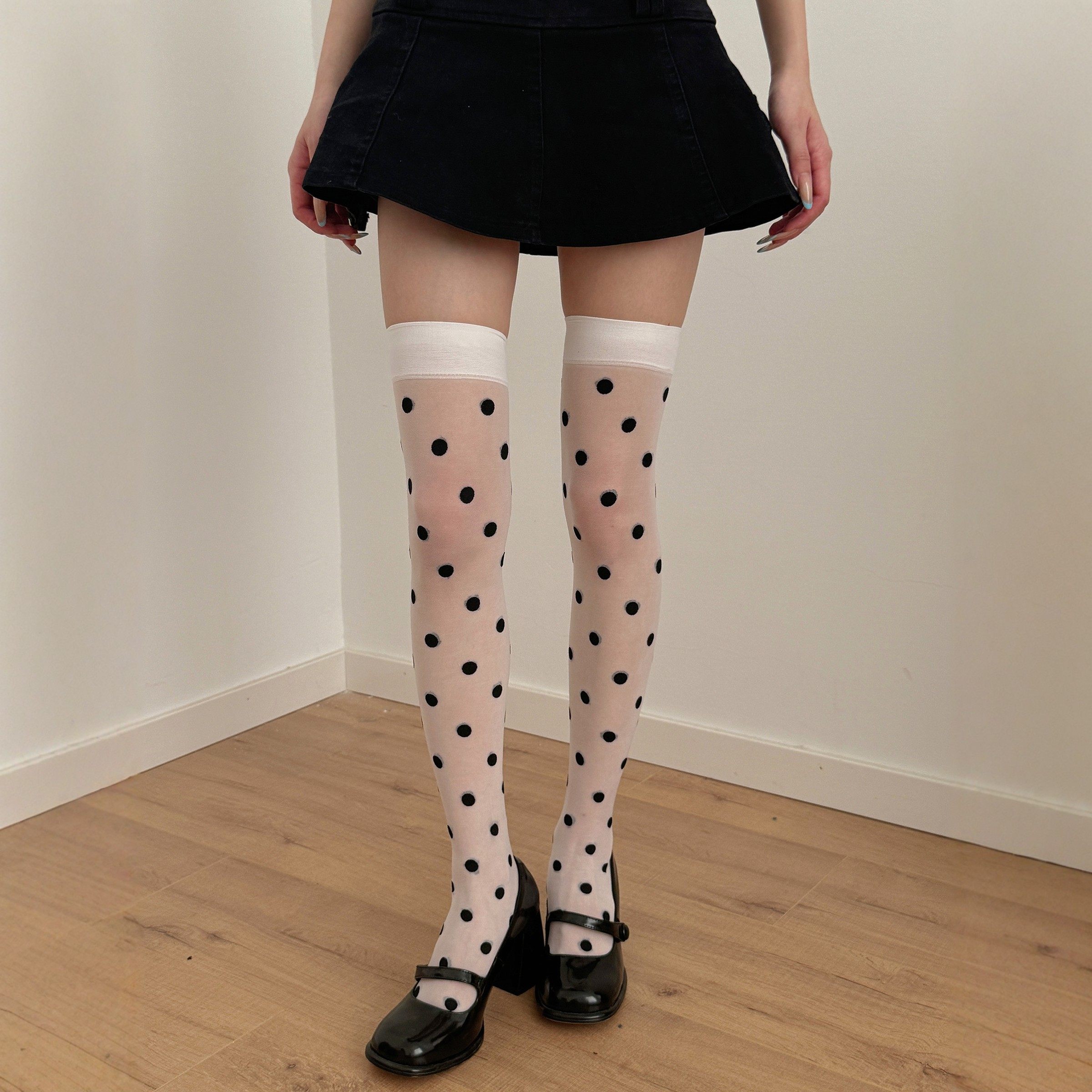 甜美复古波点过膝丝袜白色法式纯欲ins风圆点长筒袜甜酷辣妹显瘦,女士内衣/男士内衣/家居服,长筒袜,淘宝优惠券,粉丝福利购,淘宝优惠卷