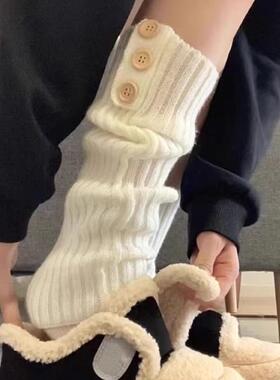 “袜套原来要这样穿！”【秋冬设计感~白色袜套女配雪地靴堆堆袜