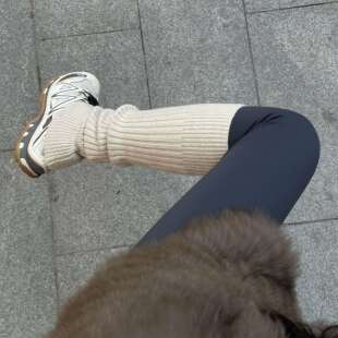 天呐~喜欢袜套+Leggings的感觉!小小袜套轻松拿捏!氛围感就有了