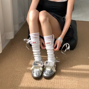 bi入呀鞋 好甜辣好喜欢 特别又惊艳 蕾丝内搭叠穿真 带 字母袜套