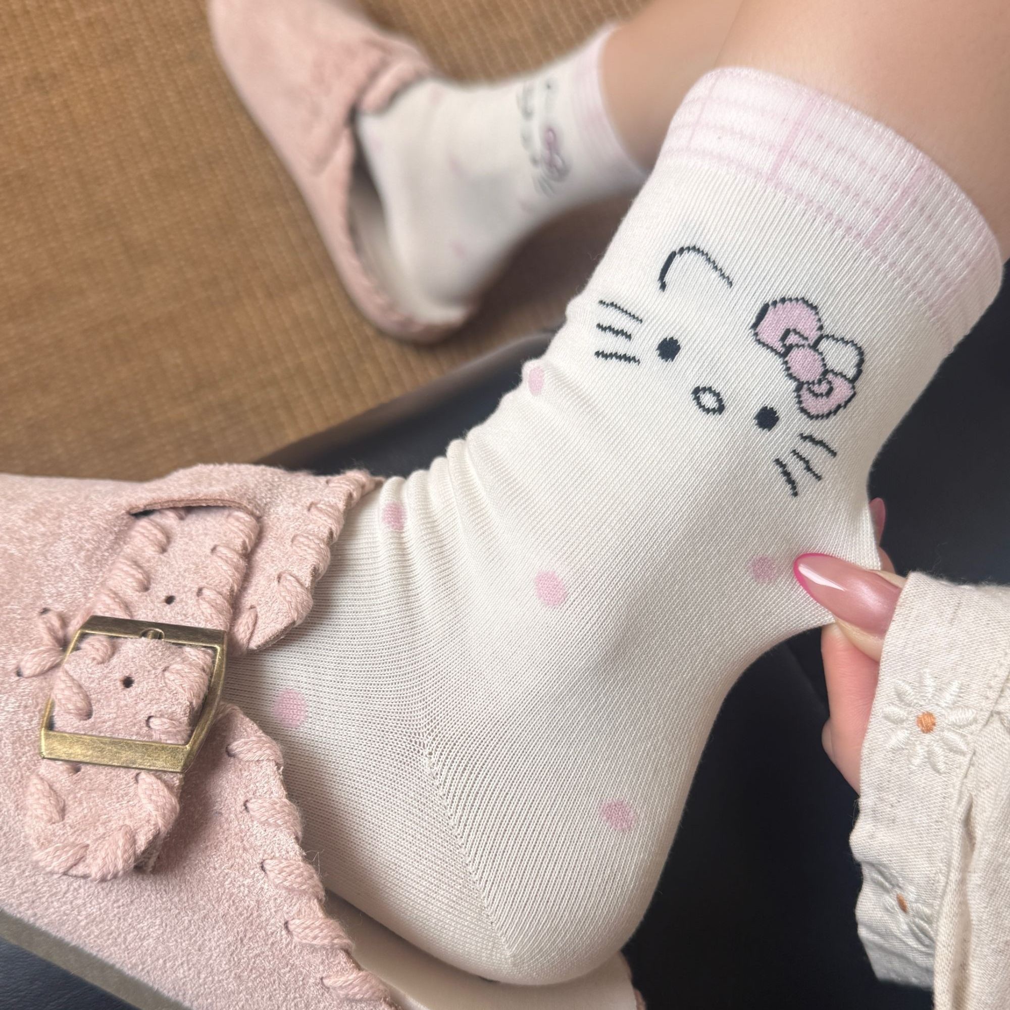 HelloKitty袜子女中筒袜春夏季