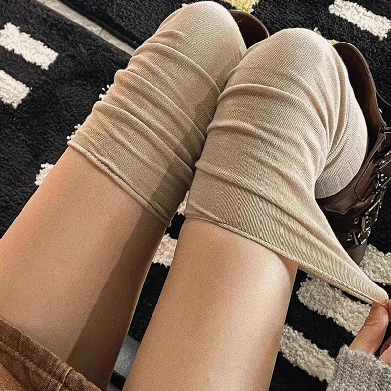 堆堆过膝袜+复古靴子！又拽又辣