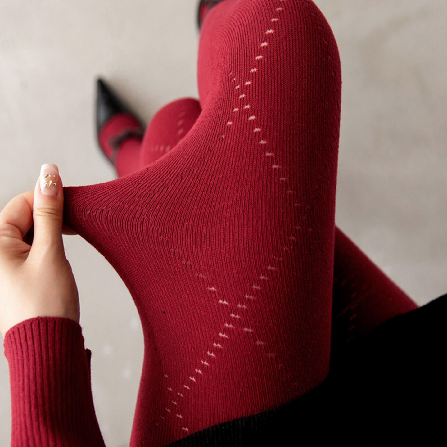 酒红连裤袜菱形镂空打底裤女秋冬