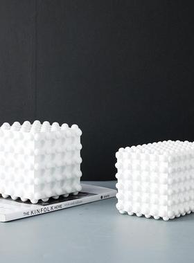 2026现代极简软装家居样板房售楼处客厅玄关电视柜白色波点几何摆