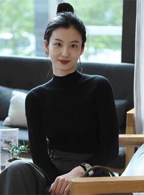 法式黑色半高领打底衫女秋冬内搭正肩针织衫修身高级感中领毛衣