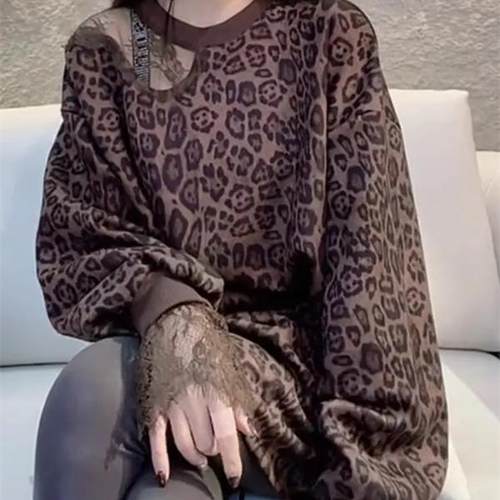 秋季豹纹拼接蕾丝镂空套头卫衣女