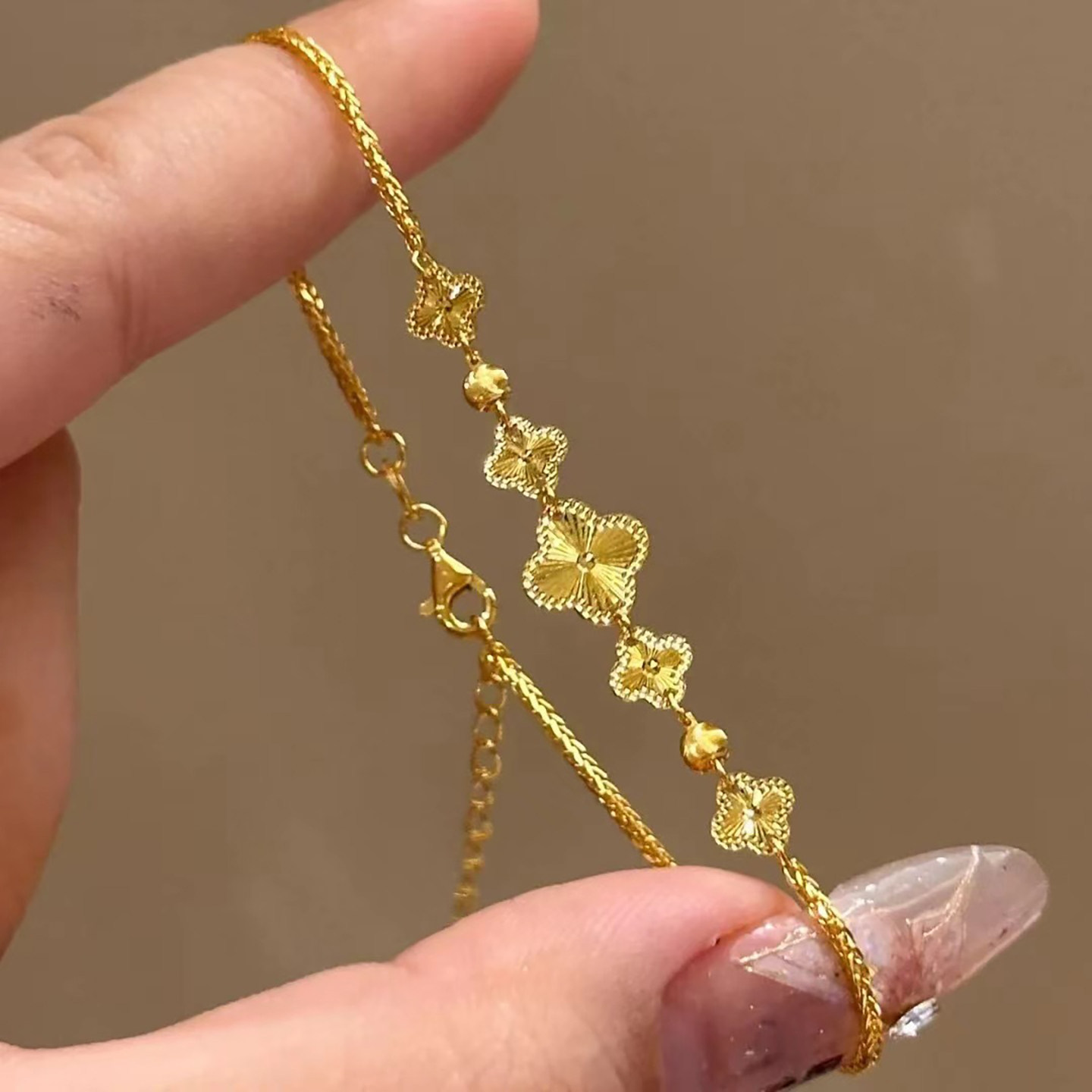 轻奢小众四叶草手链女金色百搭