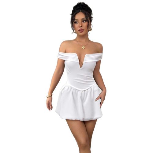 插肩袖性感修身露背短裙