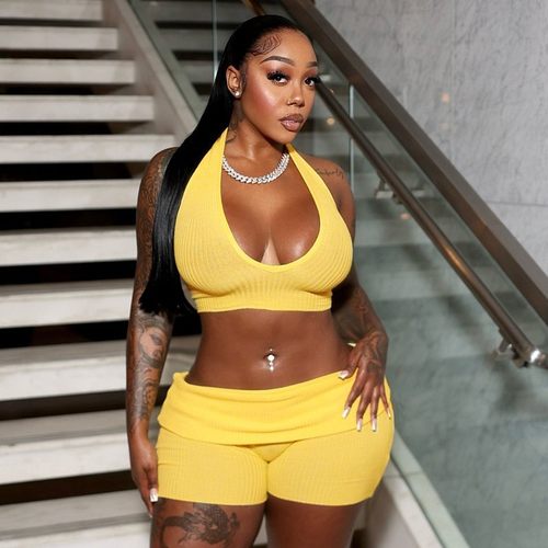 休闲气质翻折高腰短款套装