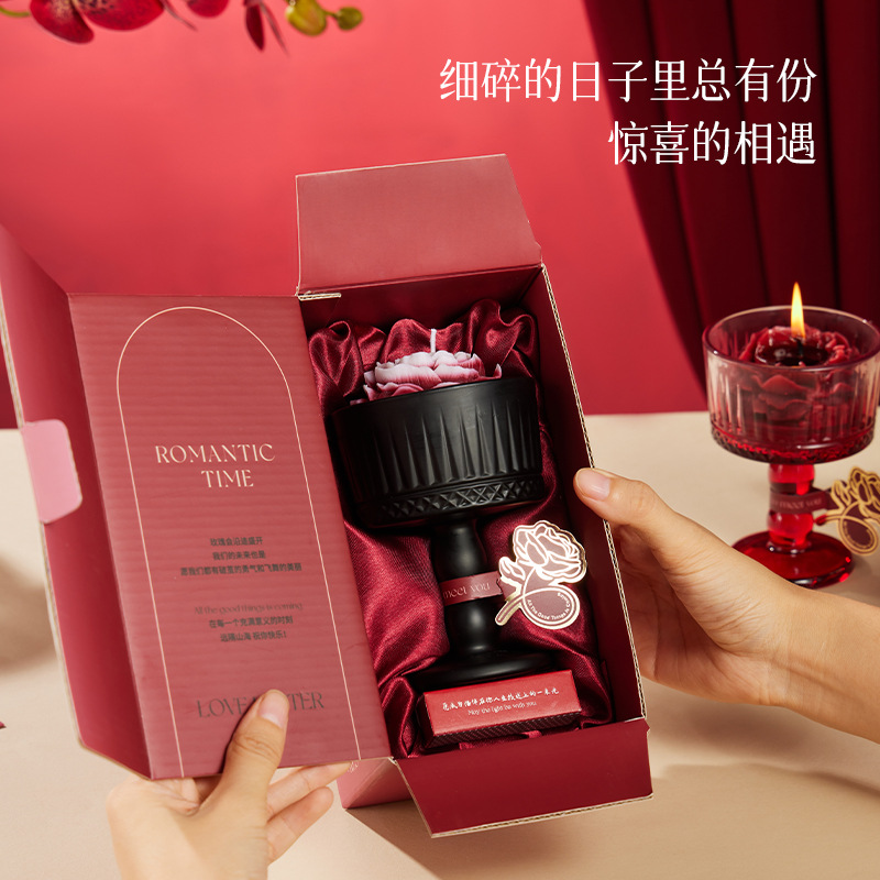 法式烛台香薰蜡烛生日礼物女生小众高级感朋友闺蜜新婚结婚伴手礼