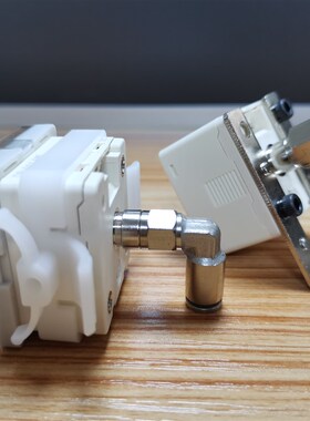 CRIUS数显压力开关机械手压力开关真空表负压表机械手真空压力表