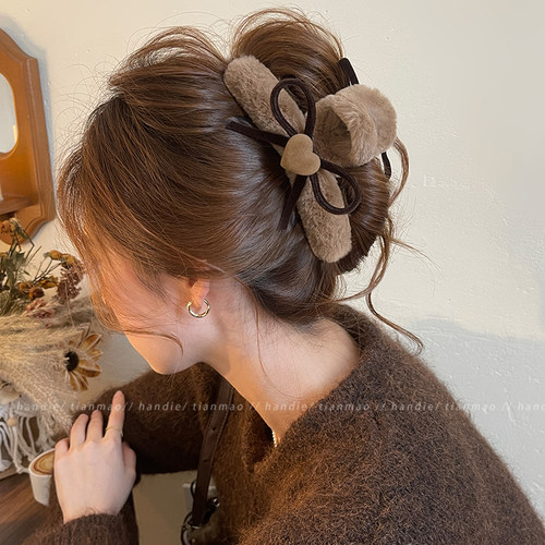 毛绒爱心蝴蝶结抓夹和秋冬更配哦