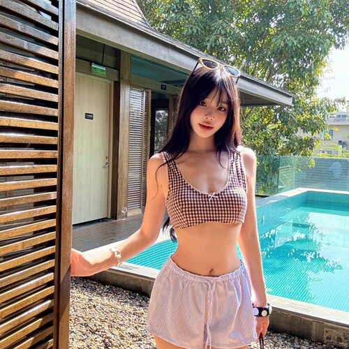 纯欲复古格子小胸少女吊带比基尼显瘦遮肉保守平角温泉度假泳衣女