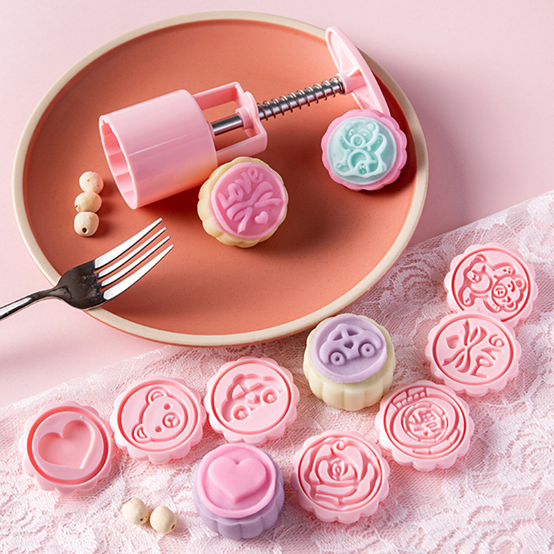 网红款50g韩版月饼模具新款2025冰皮手按压式磨具烘焙家用克