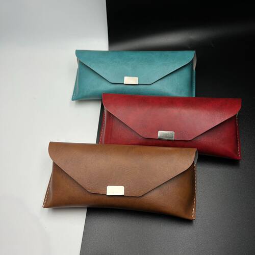 方扣眼镜盒收纳包便携眼镜盒太阳镜眼镜挂链包皮革眼镜盒