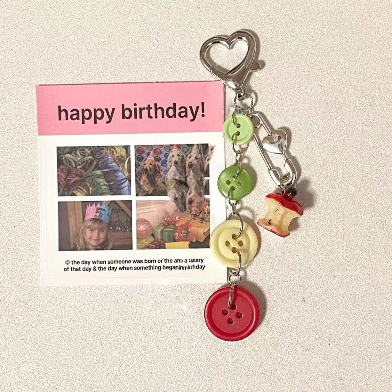 【四色纽扣】核别针手机链挂件爱心钥匙扣串珠卡册咕本链可爱