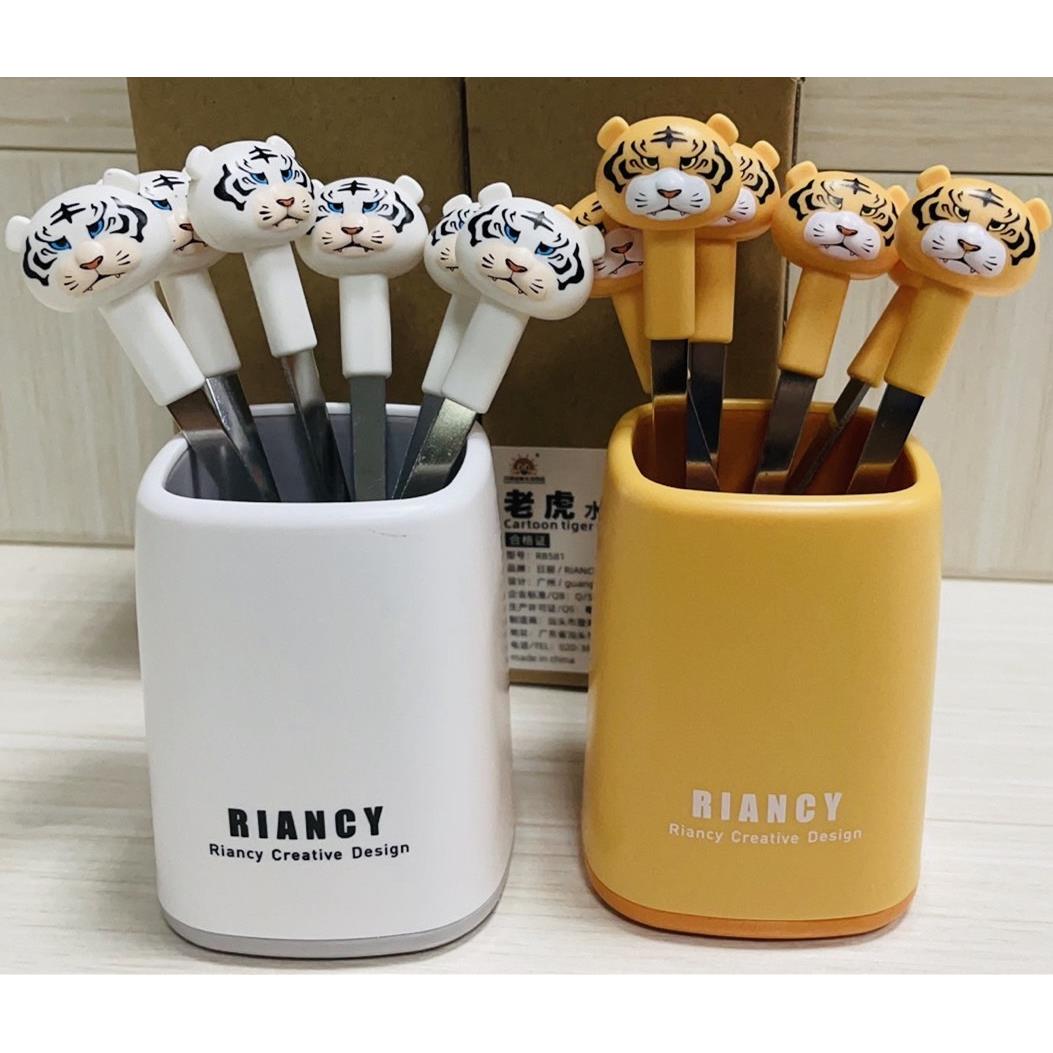 创意卡通RB581老虎不锈钢水果叉餐厅甜品蛋糕点心月饼小叉子果签