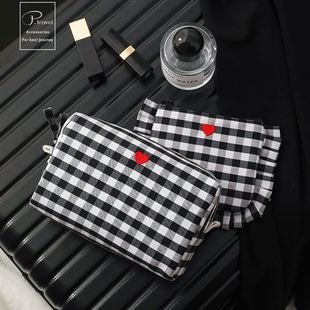 源头工厂简约风棋盘格化妆包收纳袋女生旅行轻潮口红包便携出行