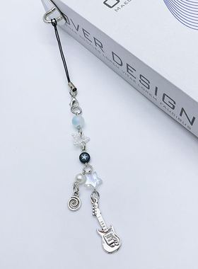 甜酷蓝色琉璃珠五角星串珠吉他吊坠手机链百搭甜亚风咕本咕卡挂链