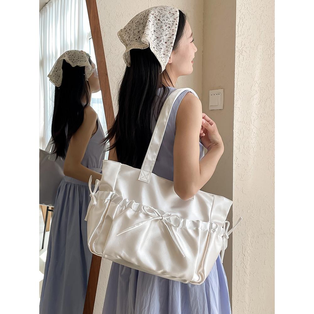 褶皱蝴蝶结珠光单肩包女士时尚甜美小清新托特包休闲大容量女包定