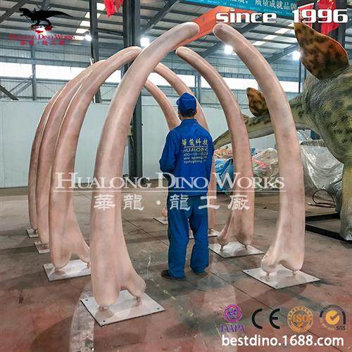 恐龙亲子乐园恐龙展览公司仿真新生代玻璃钢恐龙肋骨通道