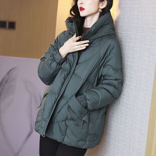 连帽羽绒服女2025年新款黑色保暖鸭绒短款冬装洋气中老年冬季外套