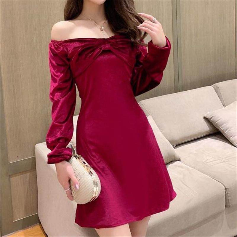 法式轻熟赫本风小红裙金丝绒裙子初秋新款气质车厘子红桔梗裙子女